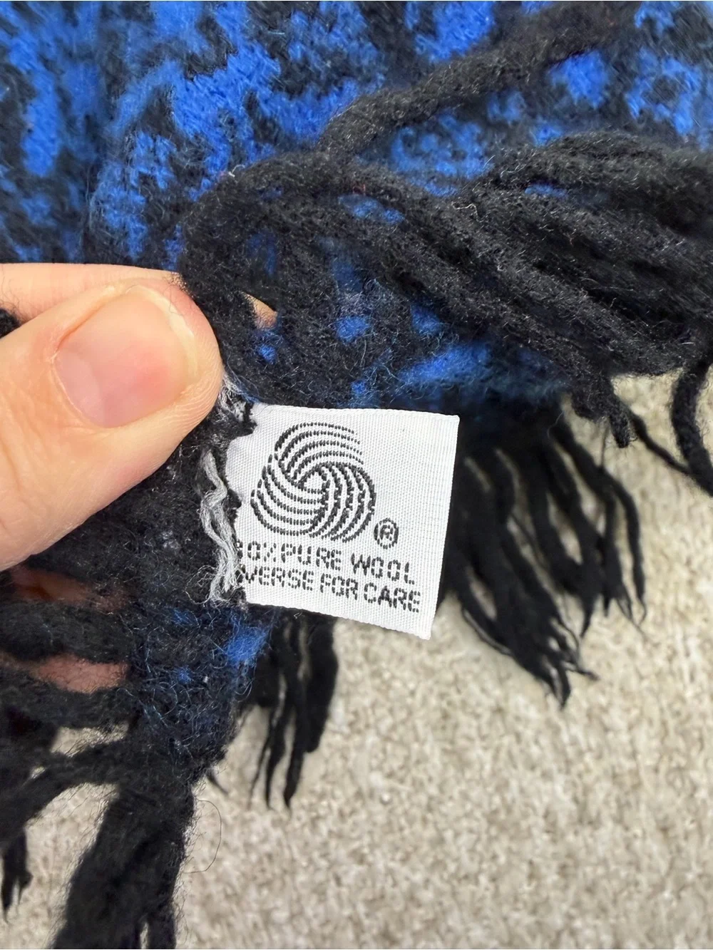 Woolrich vintage 80’s or 90’s Blue and Black 100% wool Scarf